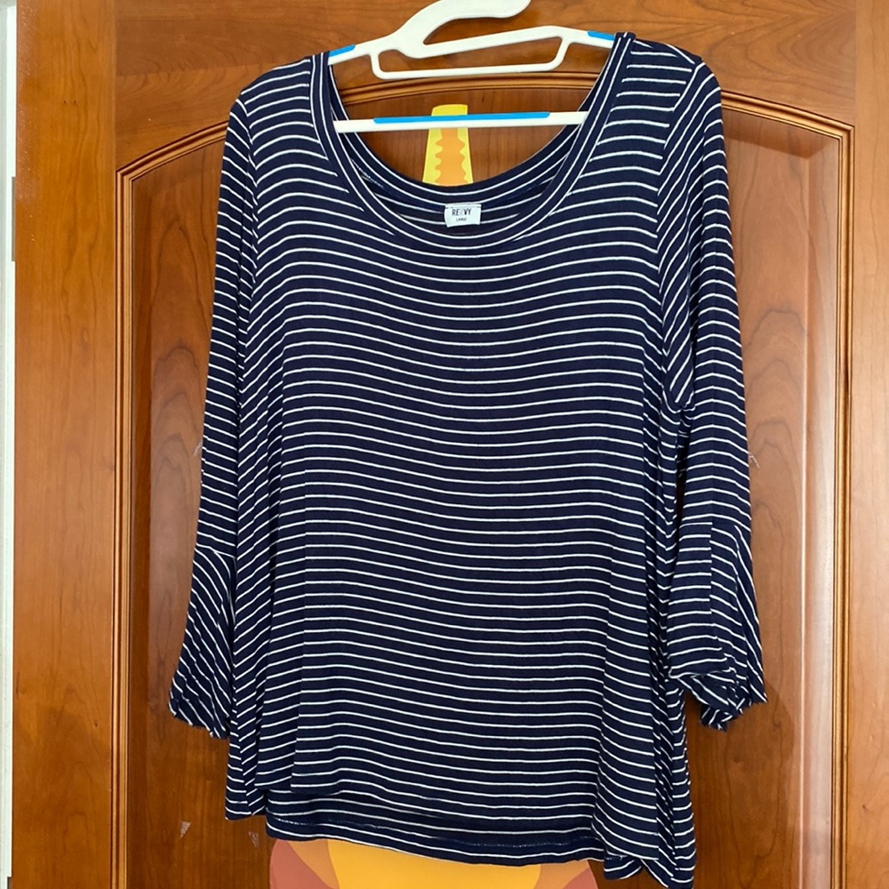 Renvy - shirt with bell sleeves - so soft - L